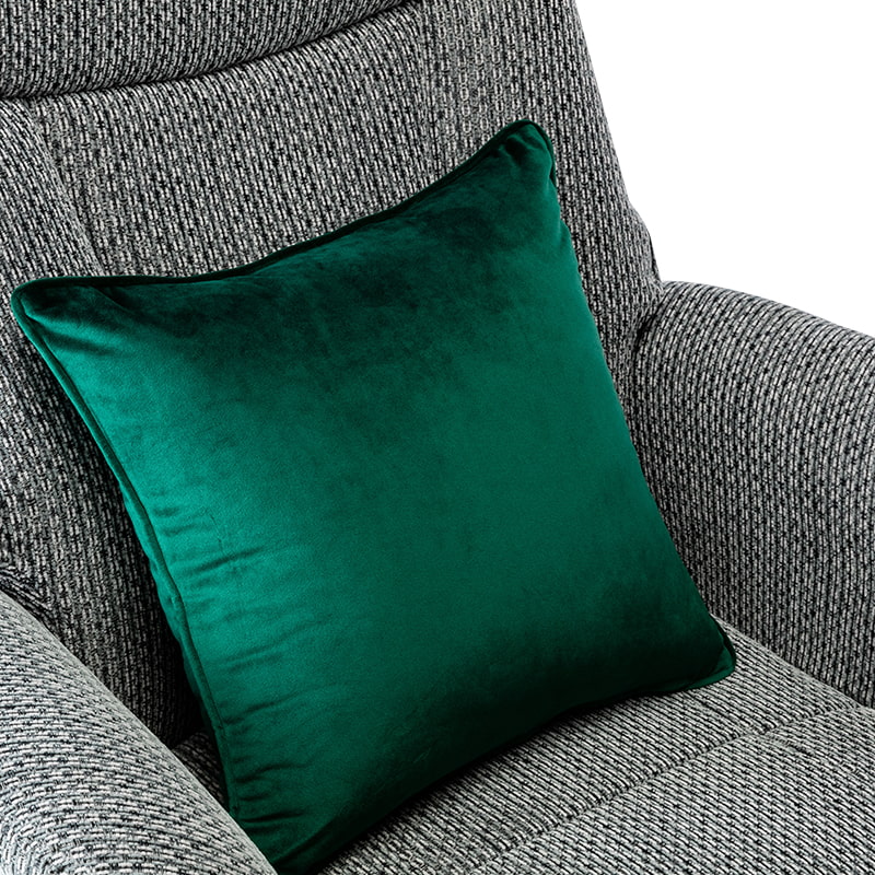 Luxurious Soft Skin-friendly Vivace Cushion